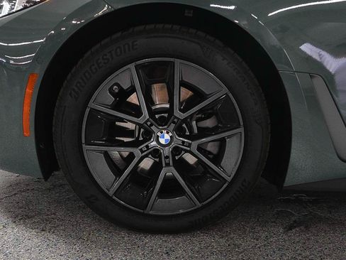 Used 2025 BMW i4 eDrive40 RWD image 5