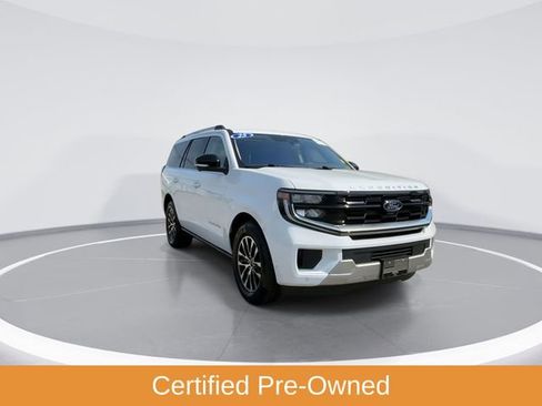 Certified 2025 Ford Expedition Platinum AWD/4WD image 2