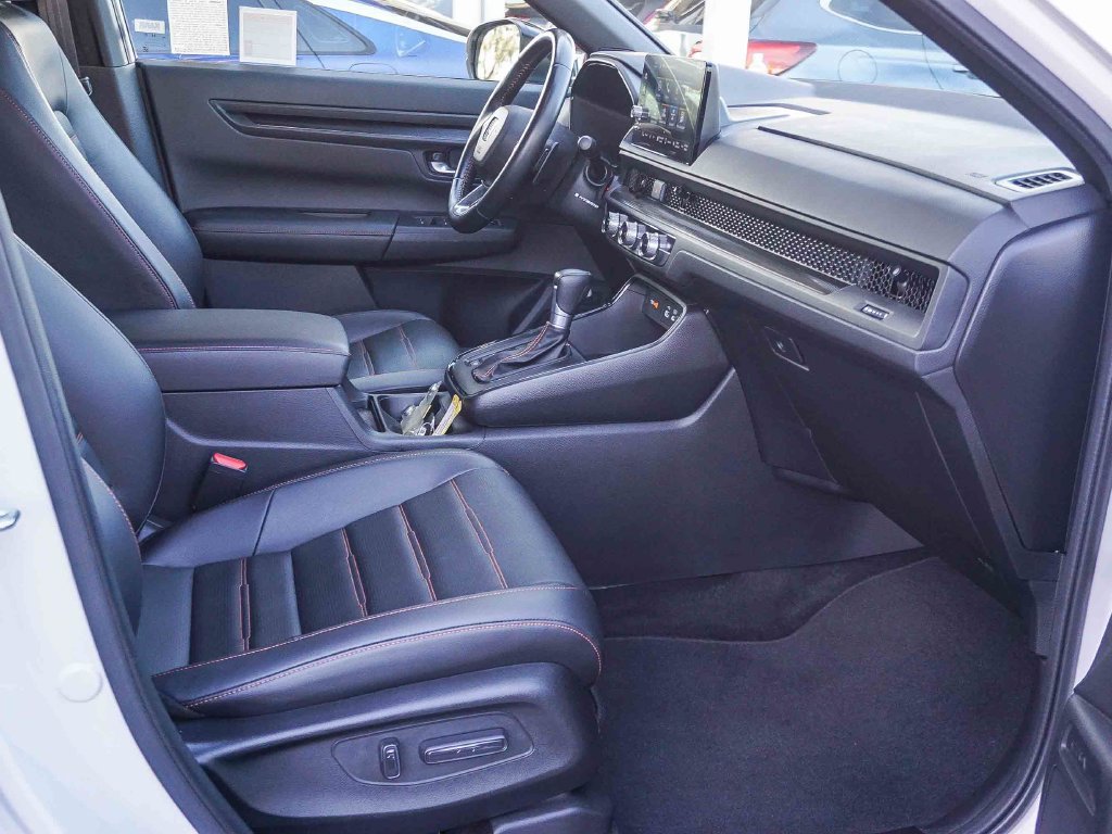 Used 2025 Honda CR-V Sport-L image 13