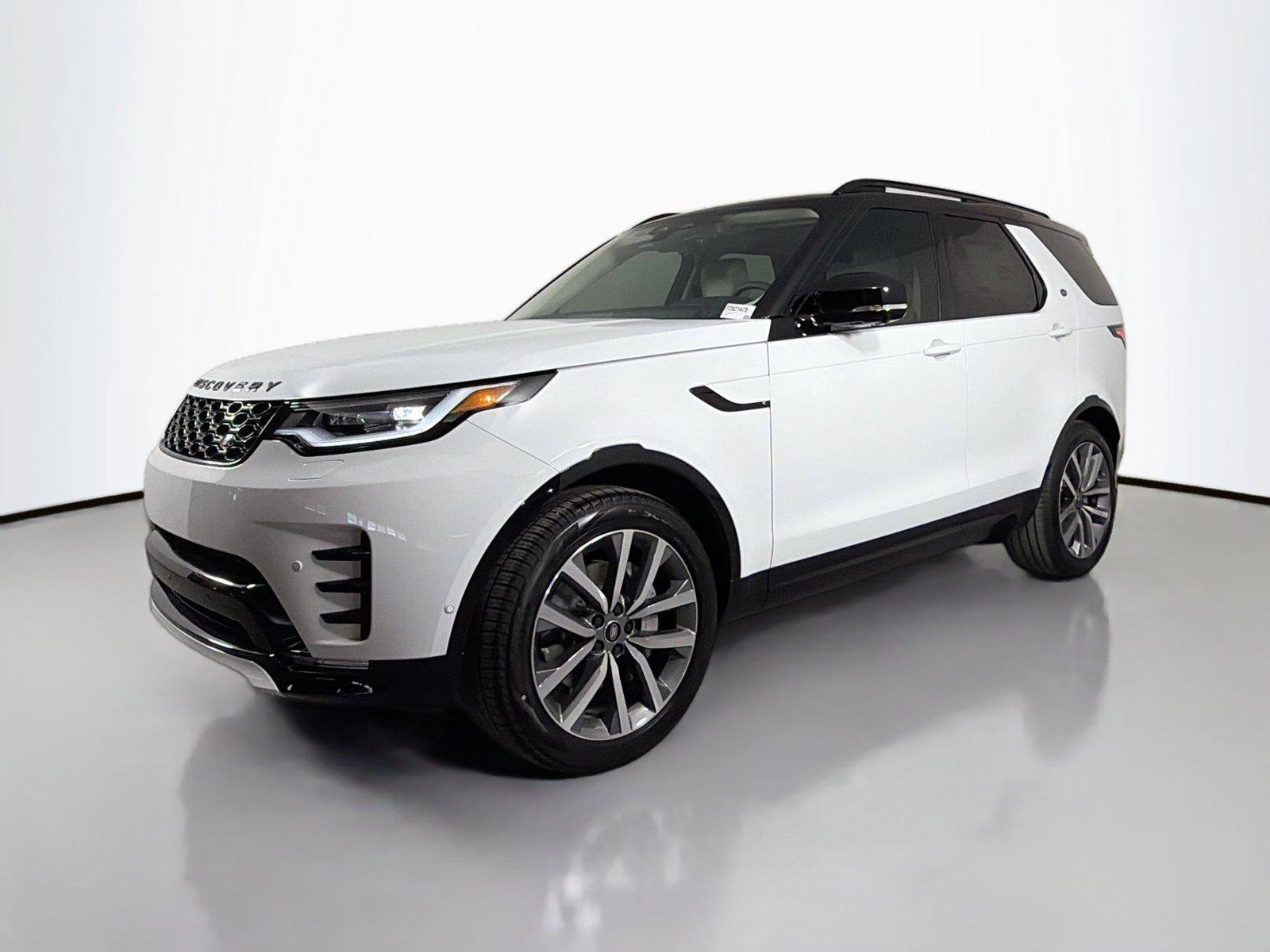 Certified 2026 Land Rover Discovery Dynamic SE AWD/4WD image 1