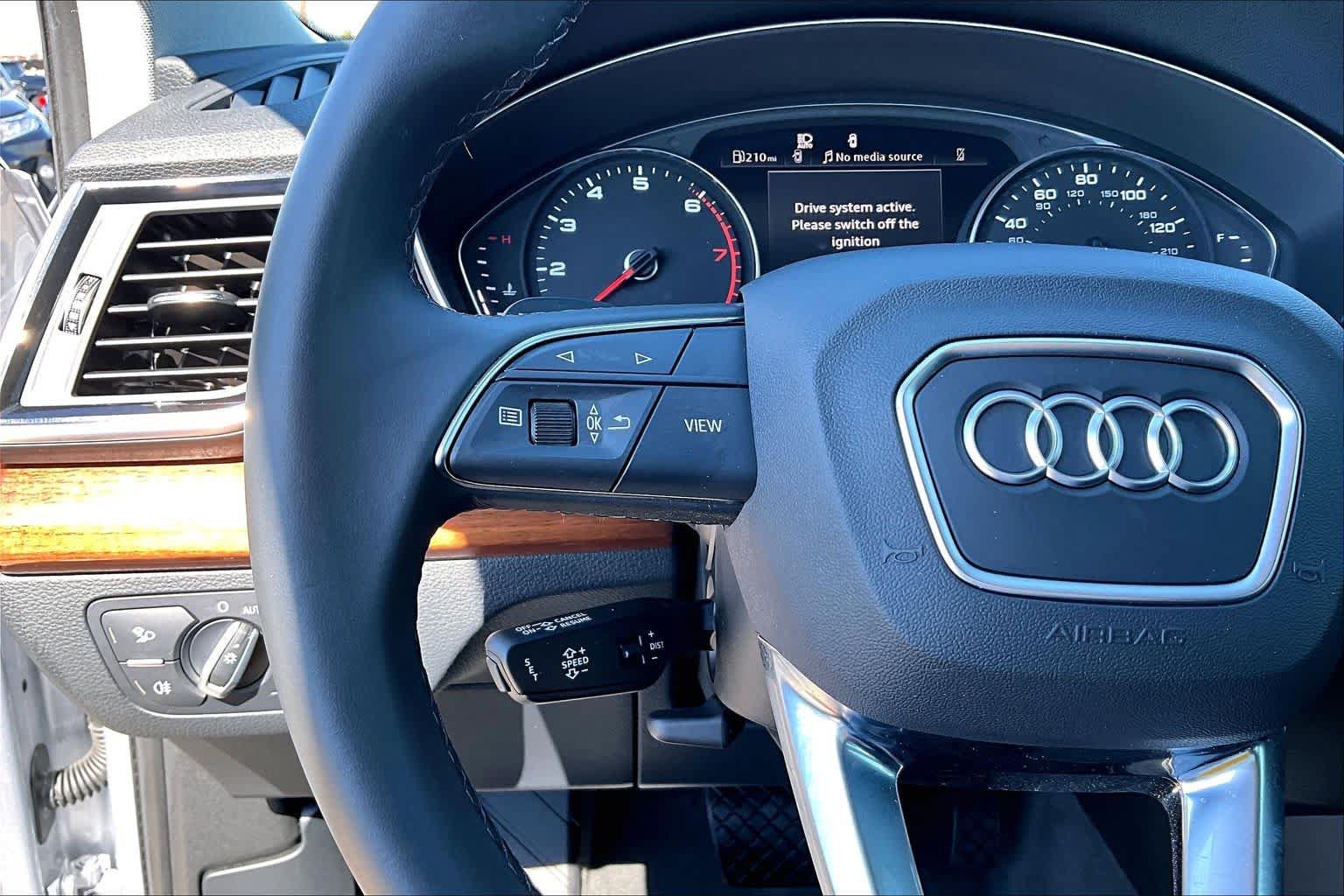 Used 2023 Audi Q5 2.0T Premium AWD/4WD image 23