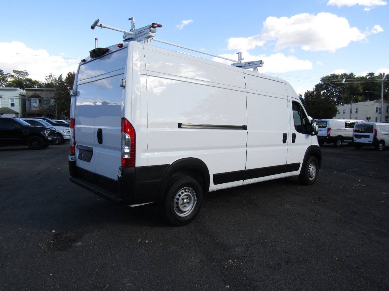 Used 2024 RAM ProMaster 2500 w/ Premium Convenience Group FWD image 33