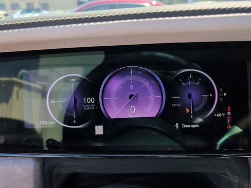 Used 2025 Rolls-Royce Cullinan AWD/4WD image 21