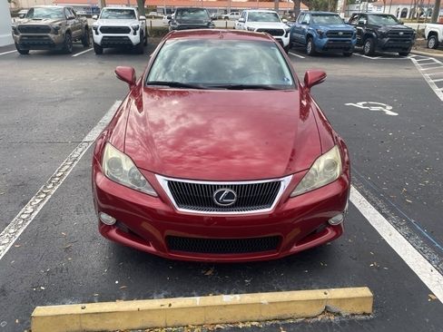 Used 2010 Lexus IS 250C image 2