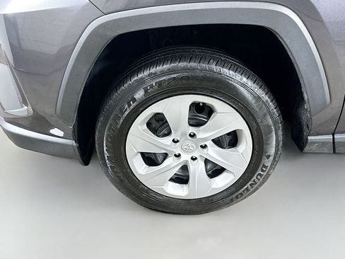 Used 2024 Toyota RAV4 LE FWD image 8