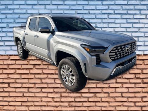 Used 2024 Toyota Tacoma Limited image 1