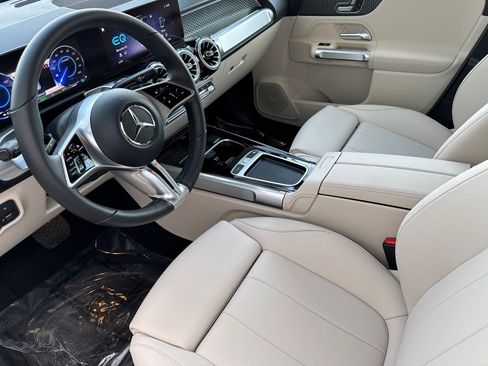 Certified 2024 Mercedes-Benz EQB 300 4MATIC image 4