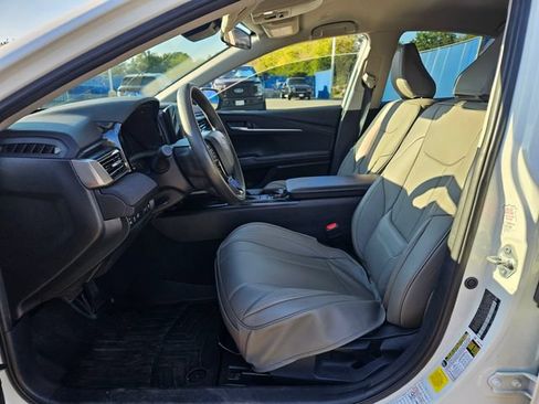 Used 2025 Toyota Camry LE FWD image 6