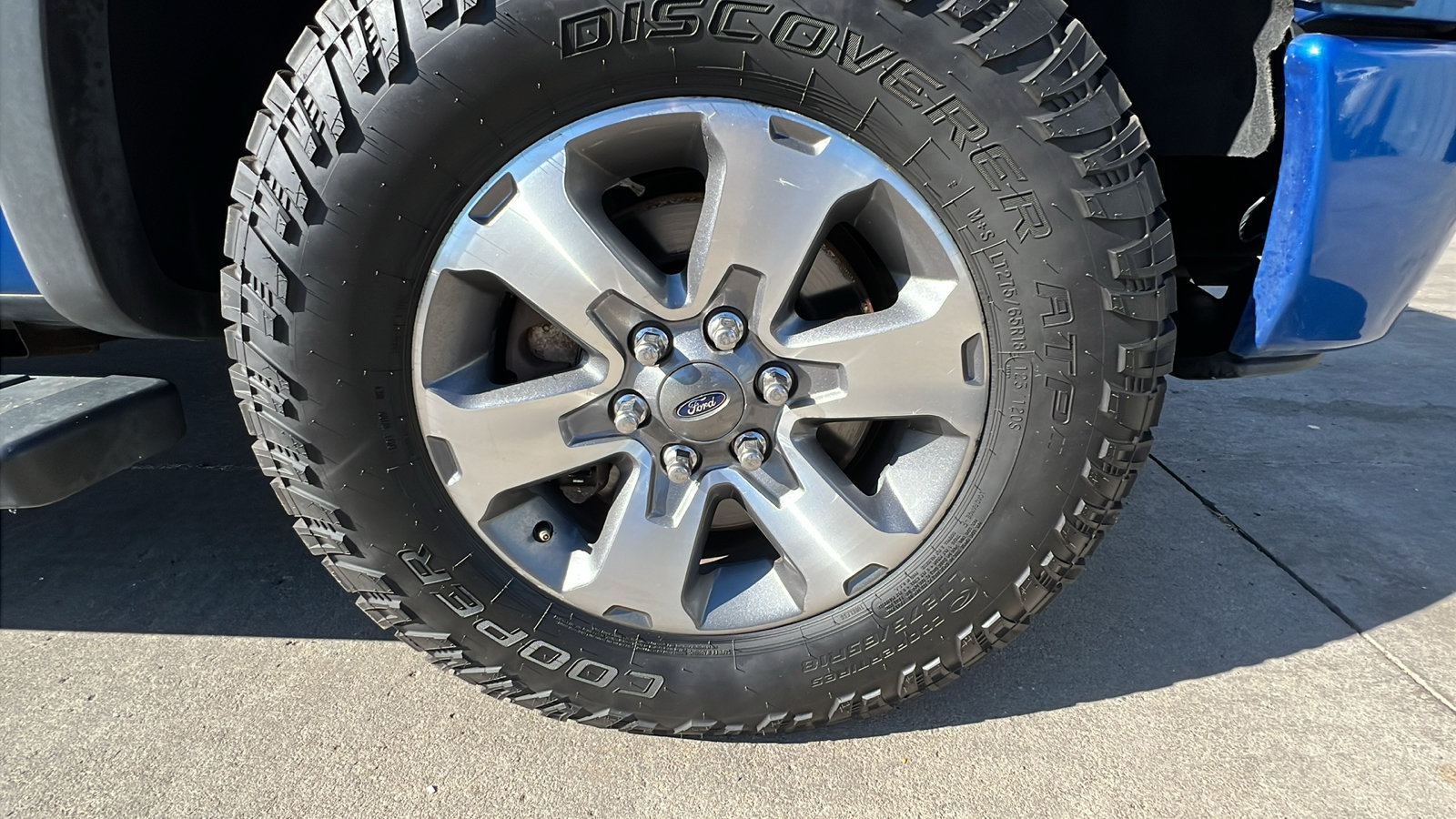 Used 2014 Ford F150 FX4 w/ Equipment Group 402A Luxury AWD/4WD image 9