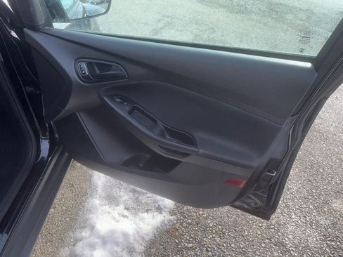 Used 2018 Ford Focus S image 12