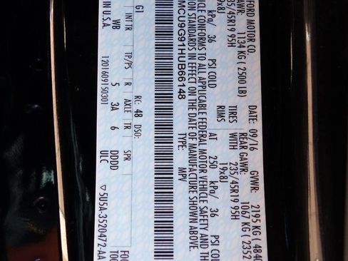 Used 2017 Ford Escape SE w/ Equipment Group 201A AWD/4WD image 41
