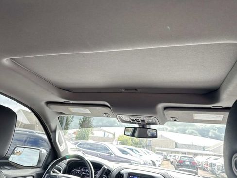 Used 2021 GMC Sierra 1500 SLT image 13