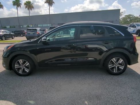 Used 2020 Kia Niro EX Premium FWD image 7
