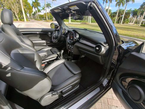 Used 2020 MINI Cooper S image 31