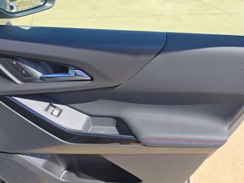 New 2026 Chevrolet Equinox RS image 14