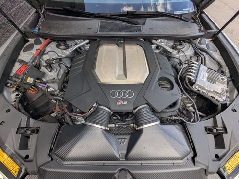 Used 2022 Audi RS 6 AWD/4WD image 33