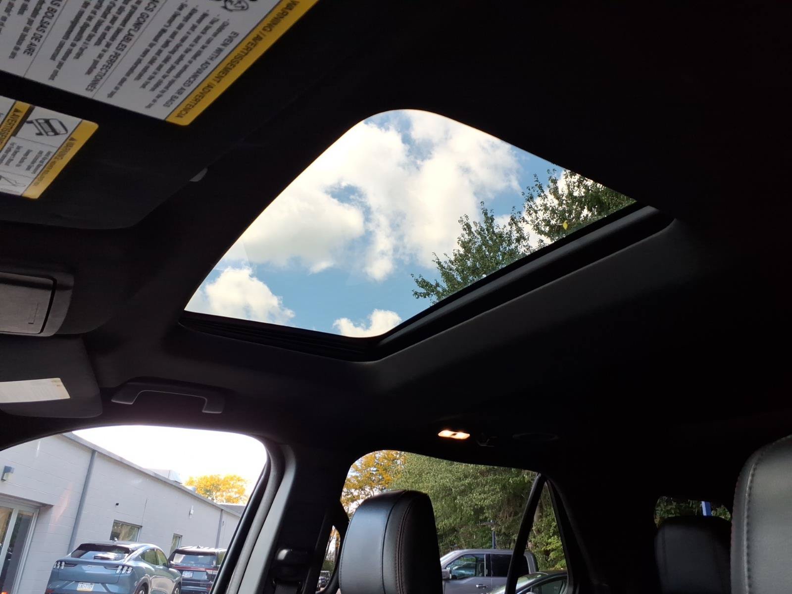 Certified 2019 Ford Explorer Sport AWD/4WD image 10
