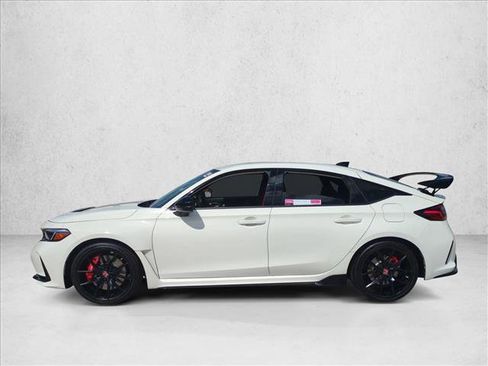 Used 2025 Honda Civic Type R image 9