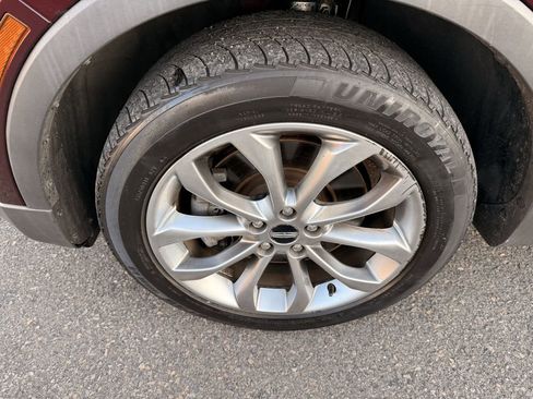 Used 2017 Lincoln MKC Select w/ Select Plus Package image 29