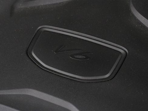 Used 2025 Porsche Cayenne E-Hybrid Coupe image 27