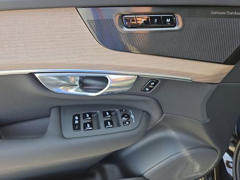 New 2026 Volvo XC90 B6 Plus w/ Protection Package Premier image 11