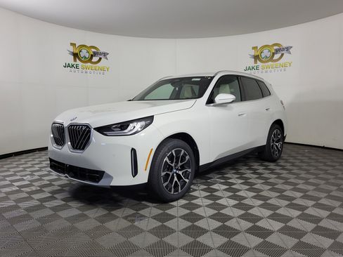 New 2026 BMW X3 xDrive30 w/ Premium Package AWD/4WD image 3