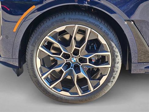 New 2026 BMW X7 xDrive40i w/ M Sport Package image 18