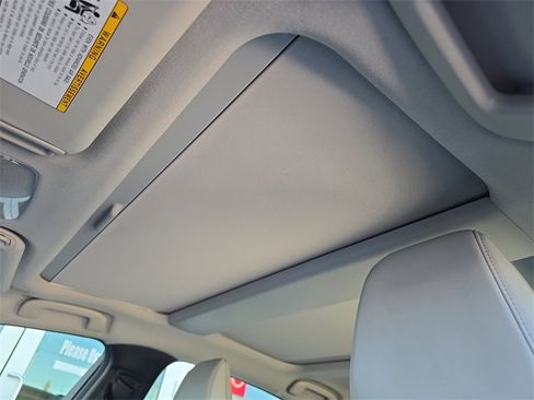 Used 2024 Toyota Prius XLE image 19