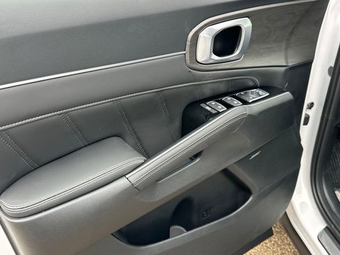 New 2026 Kia Sorento SX image 10