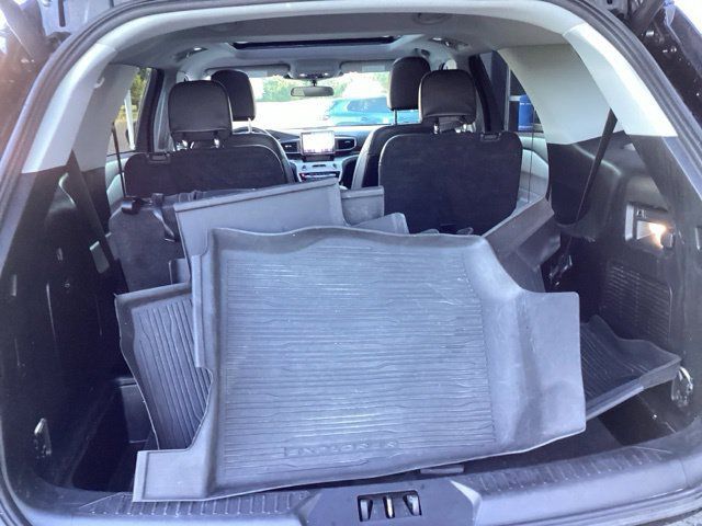 Used 2024 Ford Explorer XLT w/ Equipment Group 202A AWD/4WD image 15