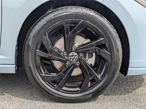 New 2026 Volkswagen Jetta SE image 11