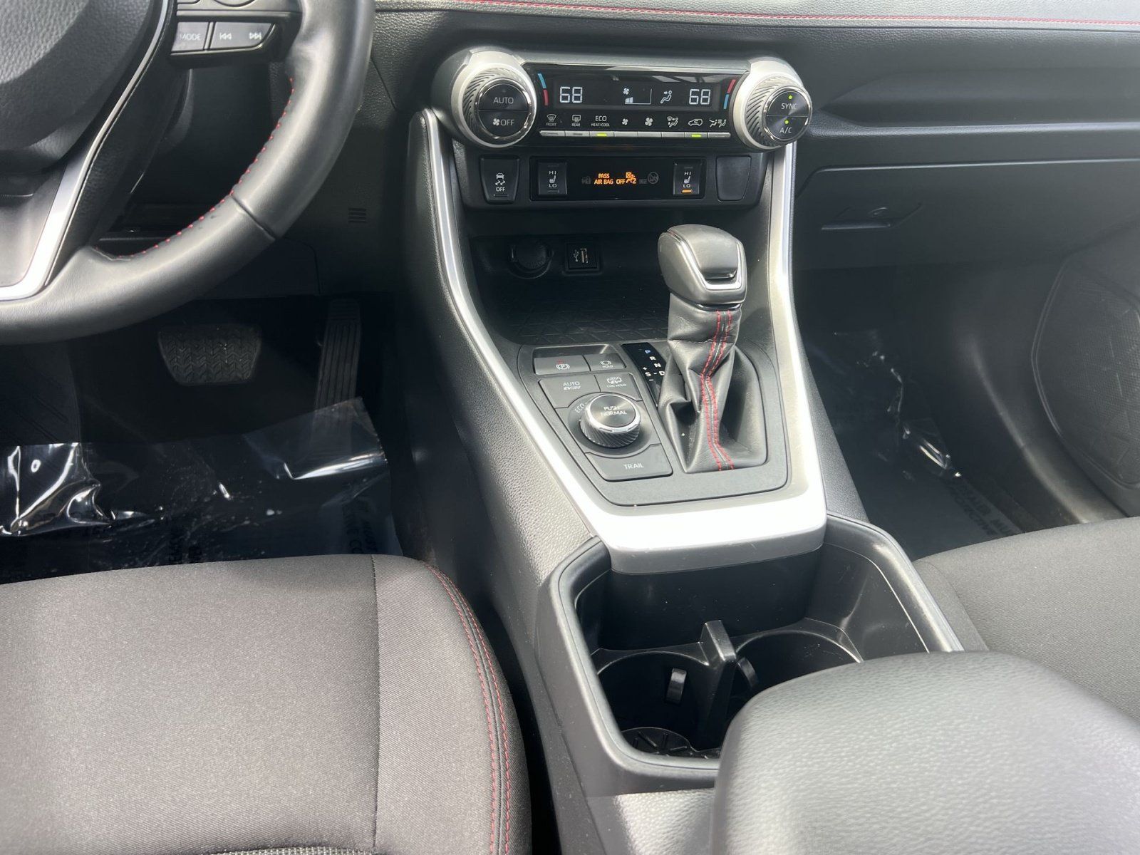 Used 2023 Toyota RAV4 SE w/ Weather & Moonroof Package AWD/4WD image 22
