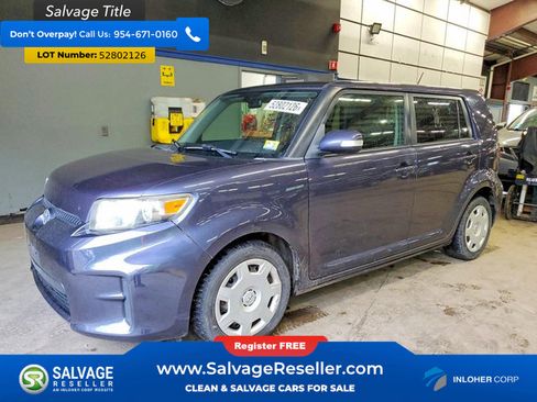 Used 2012 Scion xB FWD image 1