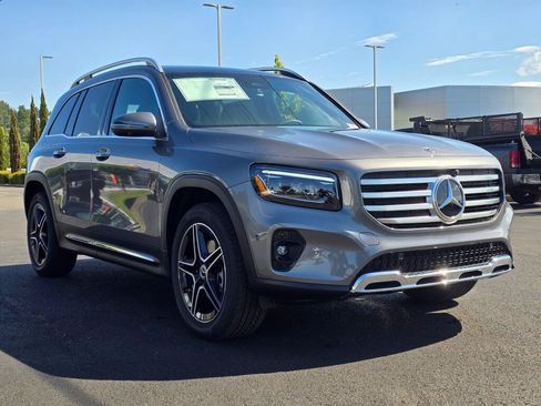 New 2026 Mercedes-Benz GLB 250 4MATIC image 8