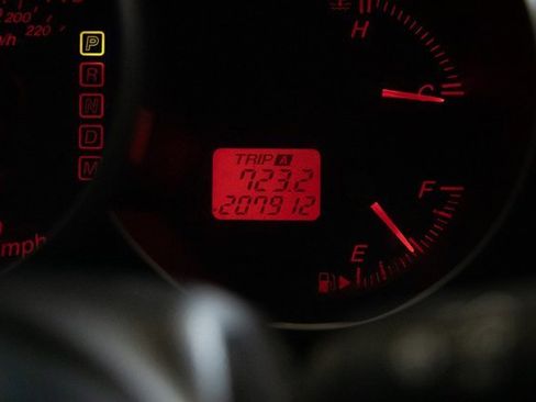 Used 2005 MAZDA MAZDA3 I w/ Pwr & 16" Alloy Wheel Pkg image 28