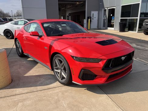 New 2026 Ford Mustang GT image 2