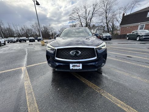 Used 2019 INFINITI QX50 Essential w/ Sensory Package image 32