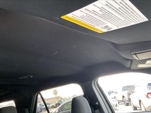 Used 2019 Ford Explorer XLT FWD image 30