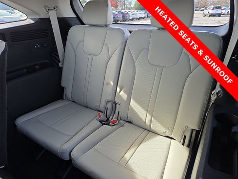 Used 2021 Kia Sorento S w/ Panoramic Sunroof Package image 10
