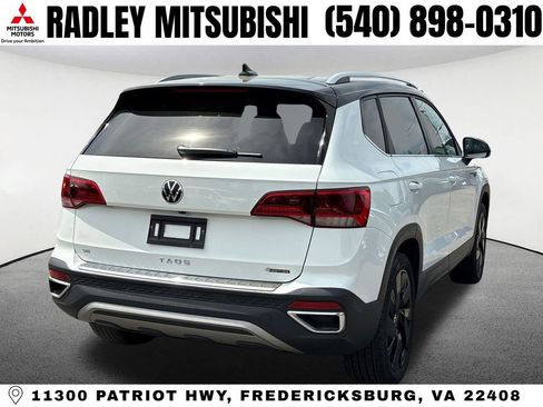 Used 2024 Volkswagen Taos SE AWD/4WD image 20