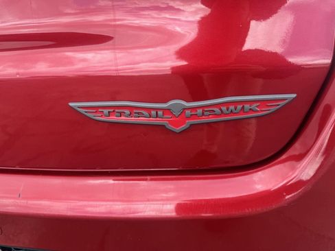 Used 2025 Jeep Compass Trailhawk AWD/4WD image 29