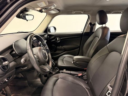 Used 2022 MINI Cooper 4-Door Hardtop w/ Storage Package image 10