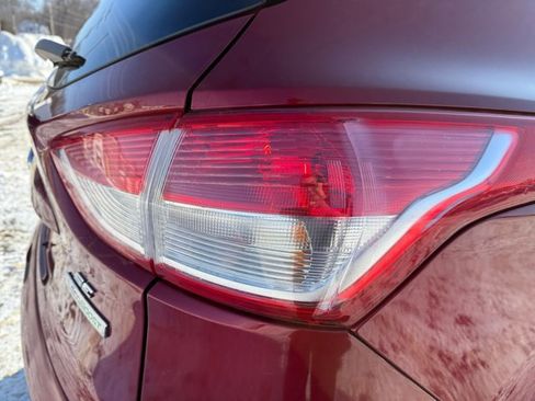 Used 2016 Ford Escape SE image 29