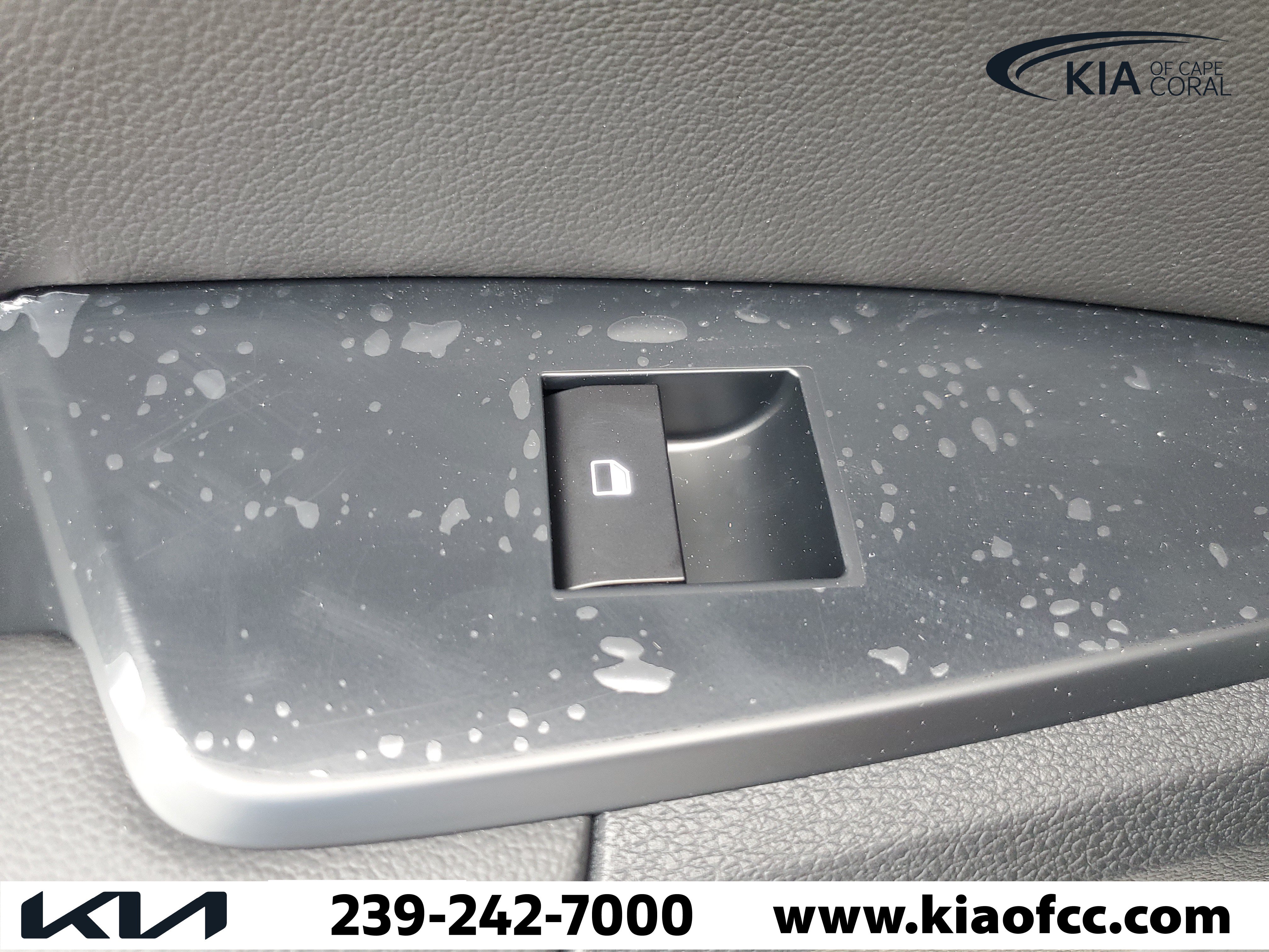 New 2026 Kia Sportage SX FWD image 12