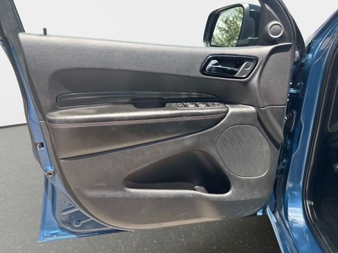 Used 2025 Dodge Durango GT RWD image 17