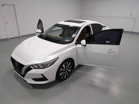 Used 2022 Nissan Sentra SV w/ SV Premium Package image 15