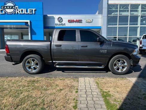 Used 2019 RAM 1500 Express w/ Express Value Package image 4