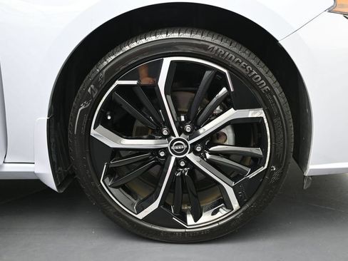 Used 2025 Nissan Altima 2.5 SR AWD/4WD image 6