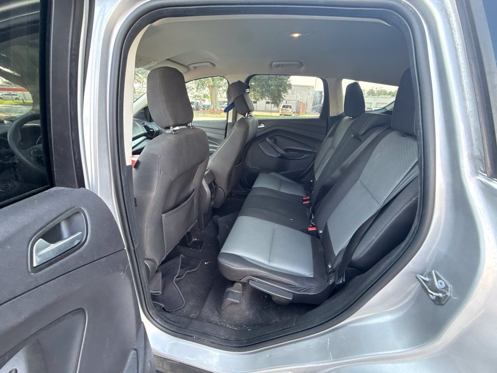 Used 2019 Ford Escape SE FWD image 18