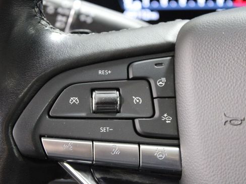 Used 2024 Cadillac Escalade ESV Sport RWD image 38